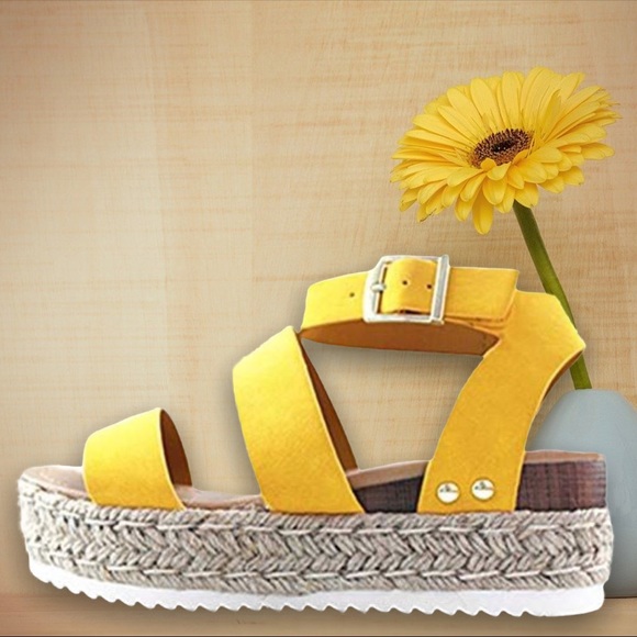 Soda Bryce Yellow Espadrille Stud Flatform Sandal - Picture 4 of 8